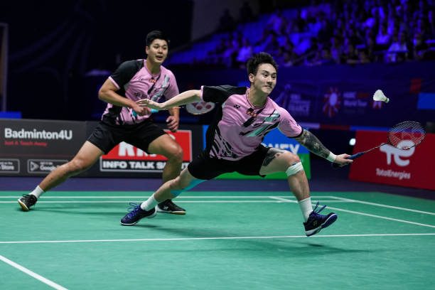 羽毛球的秘密:不同型号对打球手感的影响