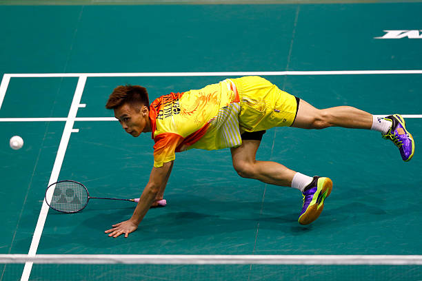 性价比之选!100元以内超值羽毛球拍推荐