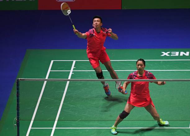 如何用一句话让朋友主动约你打羽毛球？反向邀约技巧