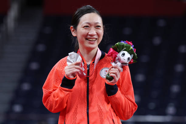巅峰对决！何冰娇VS王适娴：国羽女单新老势力激烈碰撞