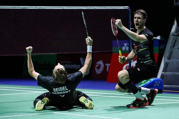 穿上国家队战袍:马来西亚羽毛球选手的荣耀时刻