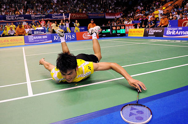 羽毛球场净空高度要求：室内场地的关键数据