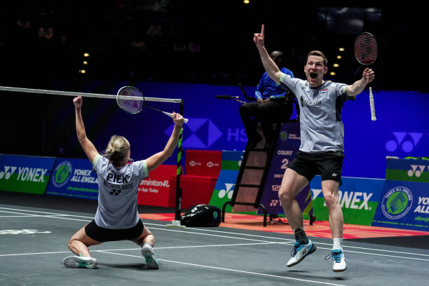 羽毛球拍握法不对?当心肘关节劳损形成网球肘