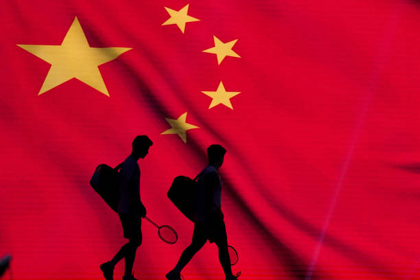 如何判断羽毛球是否符合标准规格？关键参数一览