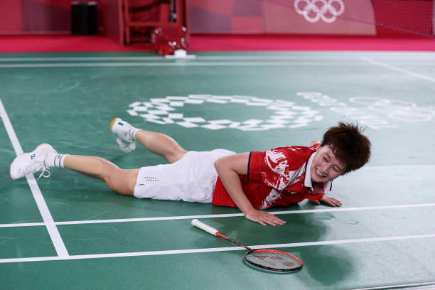 SP版羽毛球拍适合业余选手吗?TW版是否更专业?