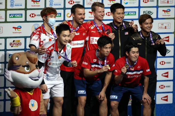 手把手教学!羽毛球0基础全套动作分解(含常见错误纠正)