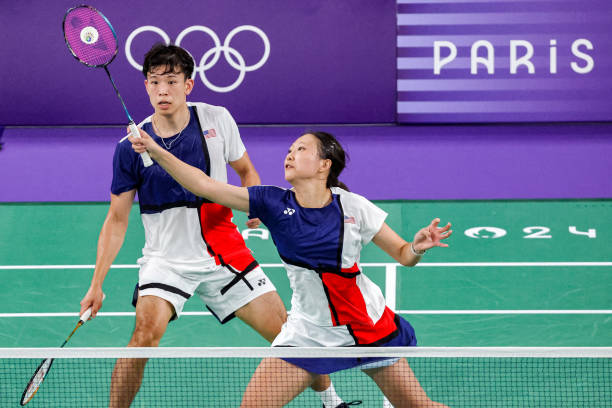 羽毛球场地净空高度要求：比赛与训练场地的区别