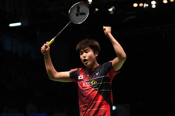 单打与双打羽毛球场尺寸对比:关键区别在哪里?