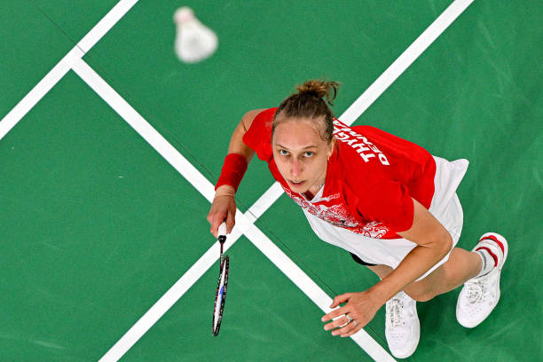 羽毛球场地施工必备:标准尺寸平面图与施工要求