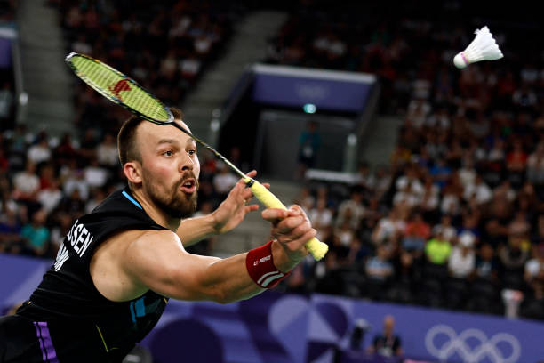 林丹的球拍进化史：从初代到签名款