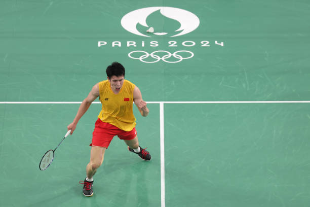 羽毛球拍穿线后重量增加多少？对击球手感有影响吗？