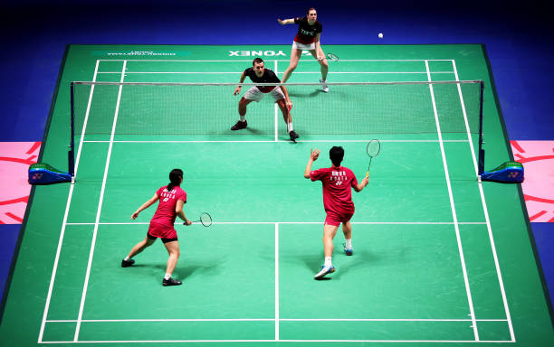 羽毛球拍4U4、5U5、3U4对比：哪种更适合你的打法？