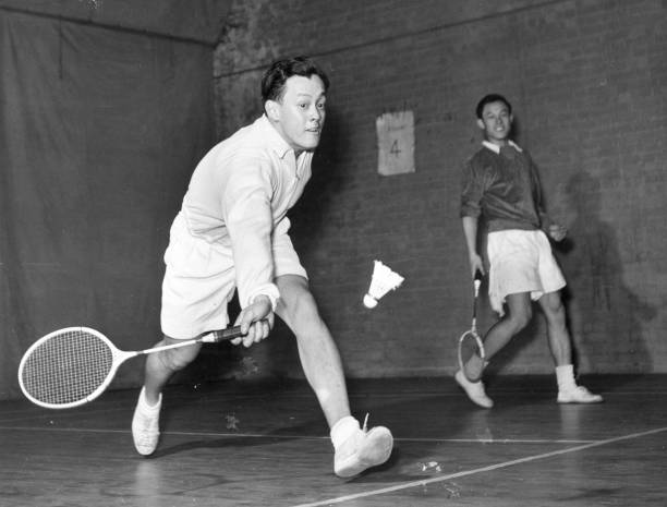 5U羽毛球拍的优缺点：轻量化是否影响控球？