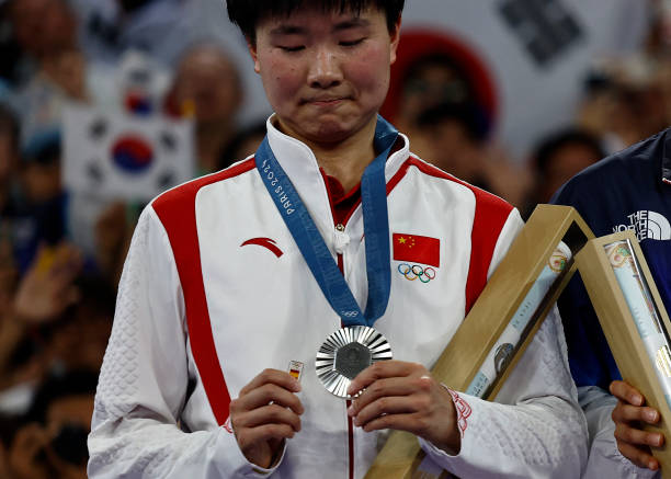 手把手教你画羽毛球：超简单儿童绘画教程