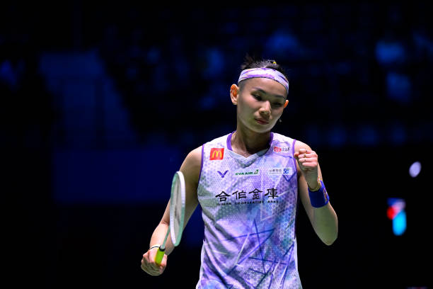 羽毛球拍选购避坑指南：新手4U款品牌分析