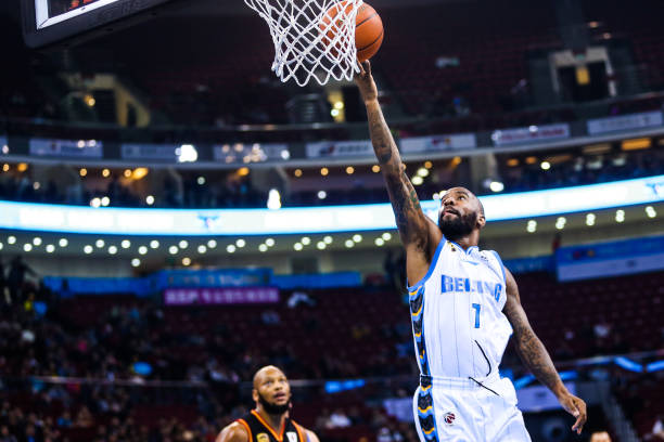 篮球反跑训练方法:提升你的无球移动能力