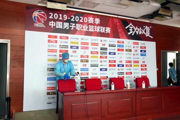 哈登续约合同金额与市场价值对比，是否溢价？