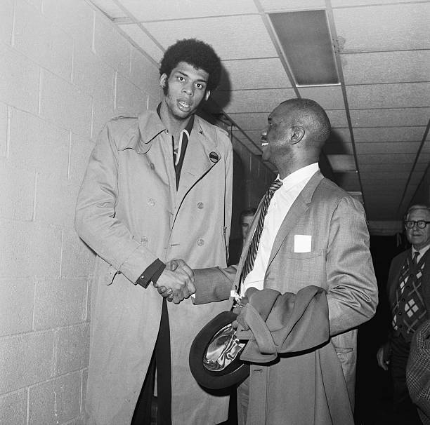 篮球史上的永恒瞬间：张伯伦100分比赛珍贵影像集