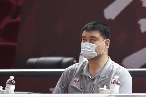 篮球场弹性层施工与性能测试要求