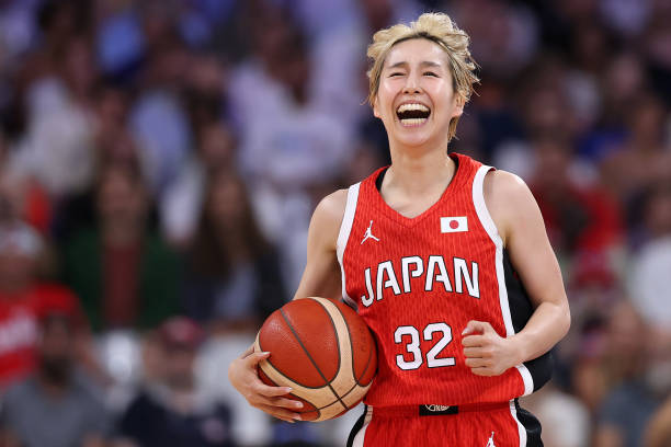 NBA实时排行榜：卫冕冠军跌出前四，新贵球队异军突起