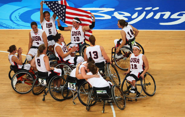 哈登过人技巧大揭秘:100个动作教你如何突破防守!