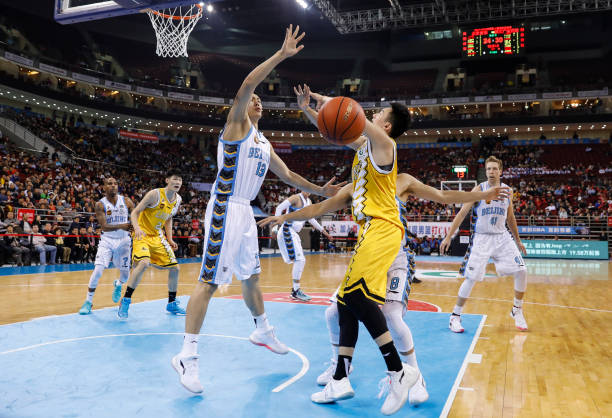 实战必备：大前锋在不同战术中的站位图绘制方法