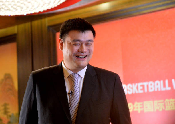 CBA赛果汇总：广州龙狮不敌青岛，杨瀚森内线统治力尽显