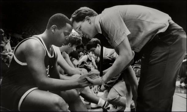 随时随地看球赛：最适合篮球迷的免费直播app盘点