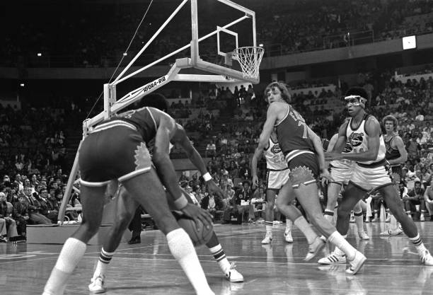 篮球迷必备：5款高效比分查询软件对比