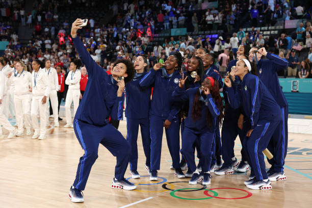 篮球规则视频教程:完整版规则详解与案例分析