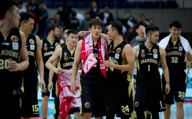 篮球场图集：从街头到职业赛场的场地设计全览