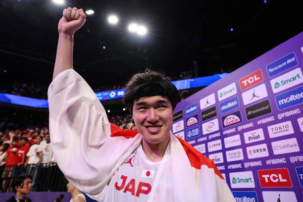 大师课！跟科比学后仰跳投的每个细节