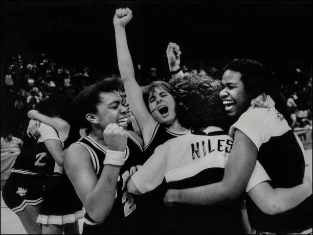 2023新款李宁中锋篮球鞋实战体验:音速VS驭帅