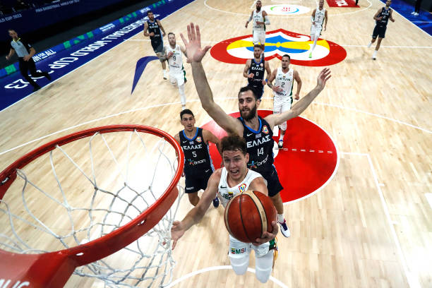 三对三篮球赛规则全解析：三秒区限制的适用与豁免