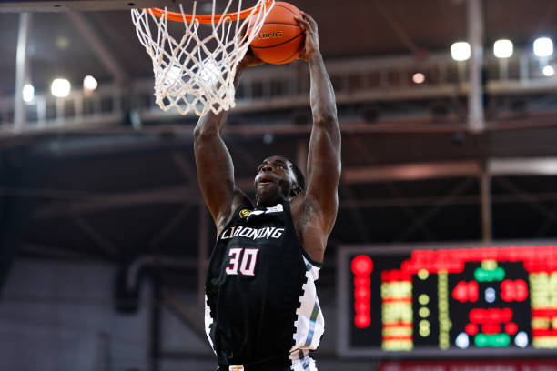 火锅盛宴：回顾联盟历史上最惊人的封盖表演