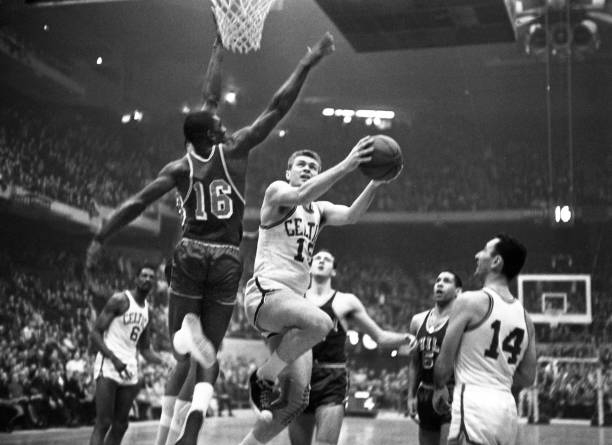 篮球的拼音怎么读？正确发音解析