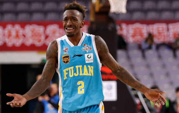 篮球规则简明指南：如何看懂一场比赛