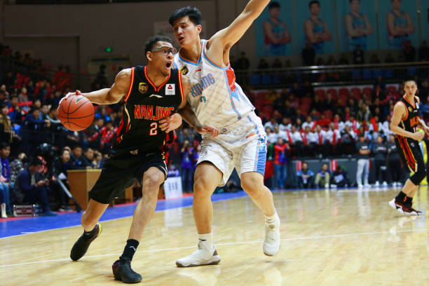 篮板高度知多少:篮球爱好者必读的基础知识