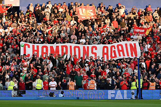 贝克汉姆月牙弯刀背后的科学：物理学家解析完美弧线轨迹