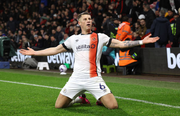 球探网欧冠杯赛程指南:从小组赛到决赛的全程跟踪