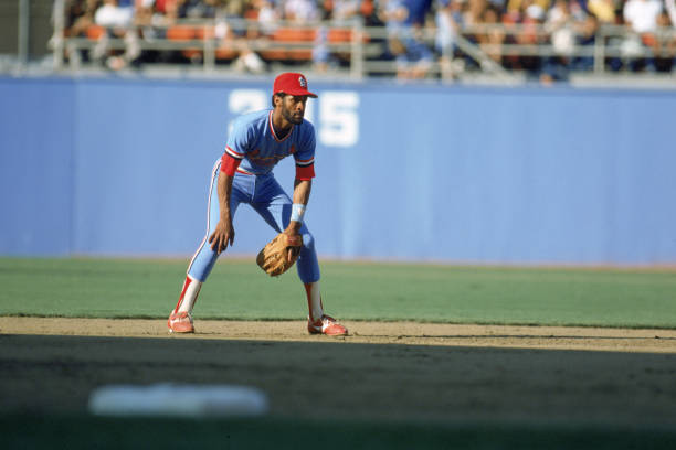 通过历代球星的故事讲述其历史