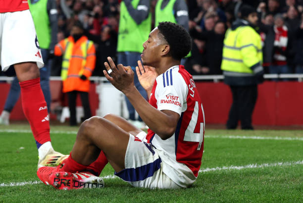 法国队2021新星崛起:年轻球员的突破与成长