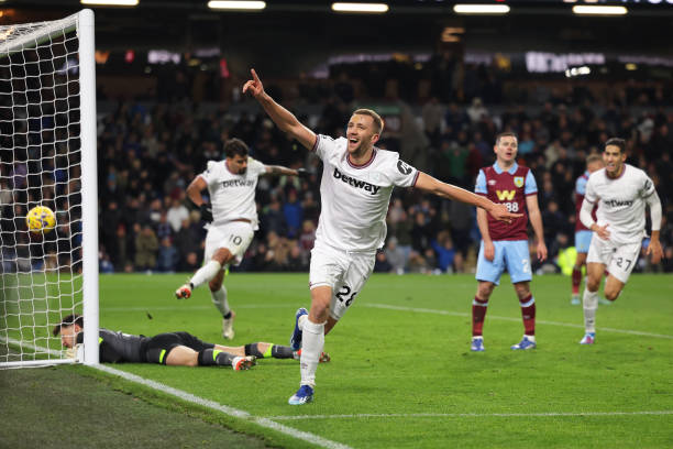 不容错过！德甲强强对话：法兰克福对阵勒沃库森全程直播