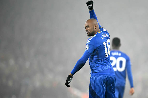 利物浦终圆梦!30年等待捧起英超冠军奖杯