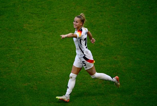 最高清、最流畅的德法大战体验，尽在[平台名称]App！