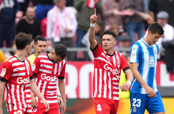 神之反应:门将闪电扑救的完美诠释