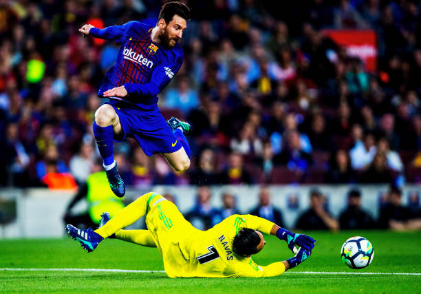 关智斌功夫足球定档！看偶像如何用脚法征服球场