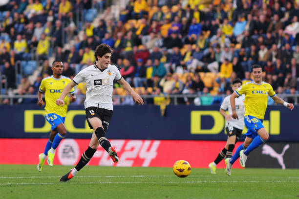 号码背后的故事:巴萨球员球衣号码全解读