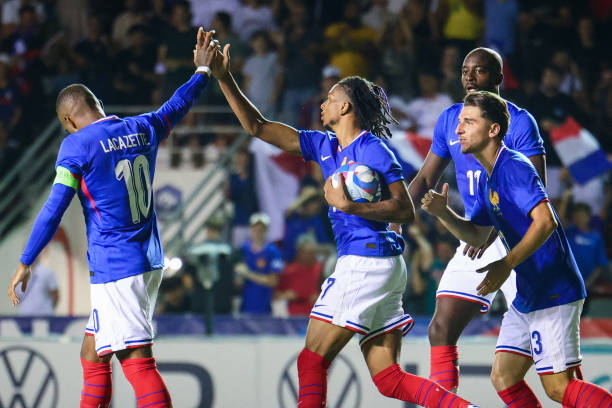 从德甲到英超:2021年哪些球星选择离开德甲?