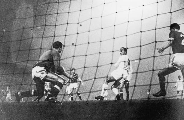 建设3人足球场的尺寸注意事项